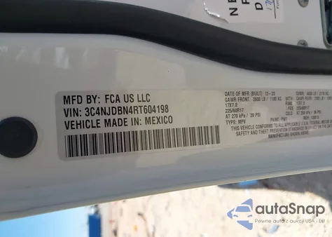 2024 Jeep Compass Latitude 4X4 from USA, damaged, VIN 3C4NJDBN4RT604198